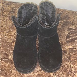 Black Mini Uggs